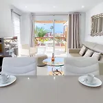 Mango La Caleta Hideaway אדחה