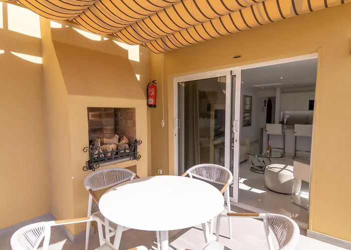 דירה Mango La Caleta Hideaway אדחה