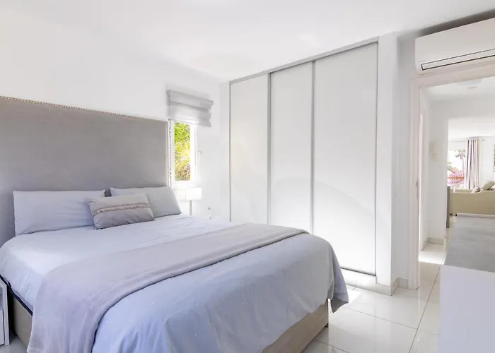 Mango La Caleta Hideaway דירה *